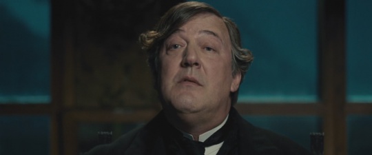 Mycroft Holmes (Stephen Fry)