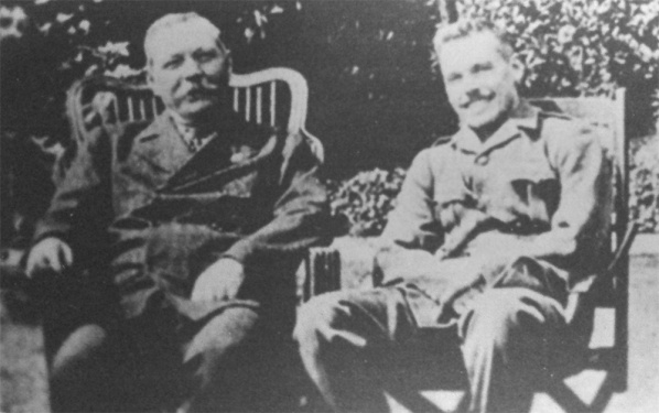 Arthur Conan Doyle and his son Kingsley.