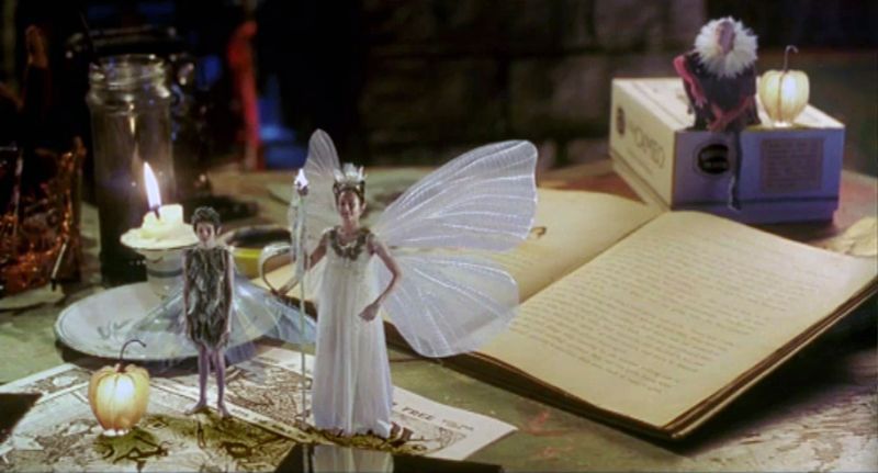 File:1997-fairytale-a-true-story-fairies3.jpg
