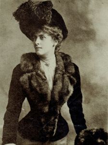 Jean Leckie now Lady Conan Doyle (1907)