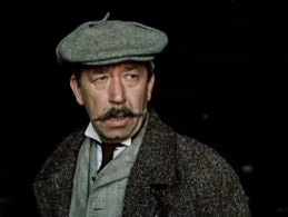 Inspector Lestrade (Borislav Brondukov)