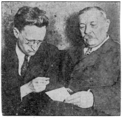 Arthur Conan Doyle with James Malcolm Bird (1923).