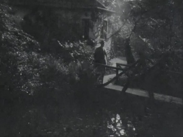 Conan Doyle Home Movie Footage 19 (22 sec.) Garden and ducks