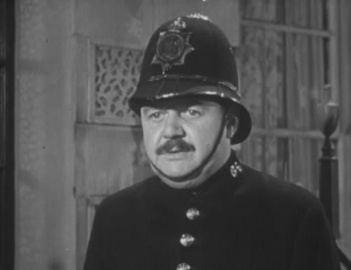 Sergeant Wilkins (Kenneth Richards)
