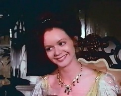 Lady Claremont (Georgina Coombs)