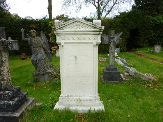 Gravestone (reunited with Kingsley).