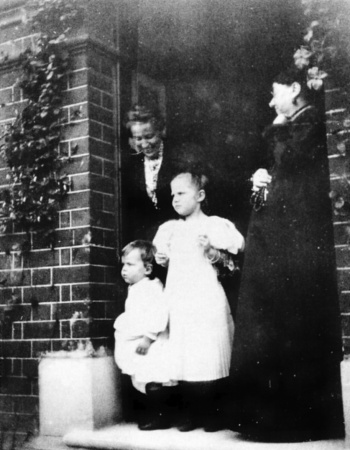 Louisa (left) with her children Kingsley and Mary, and her mother Emily Butt at 12 Tennison Road (1894).