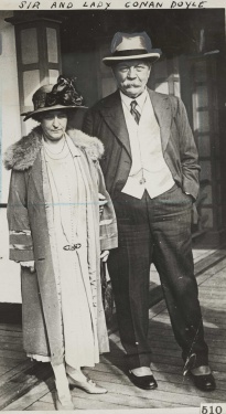Arthur Conan Doyle and his wife Jean.